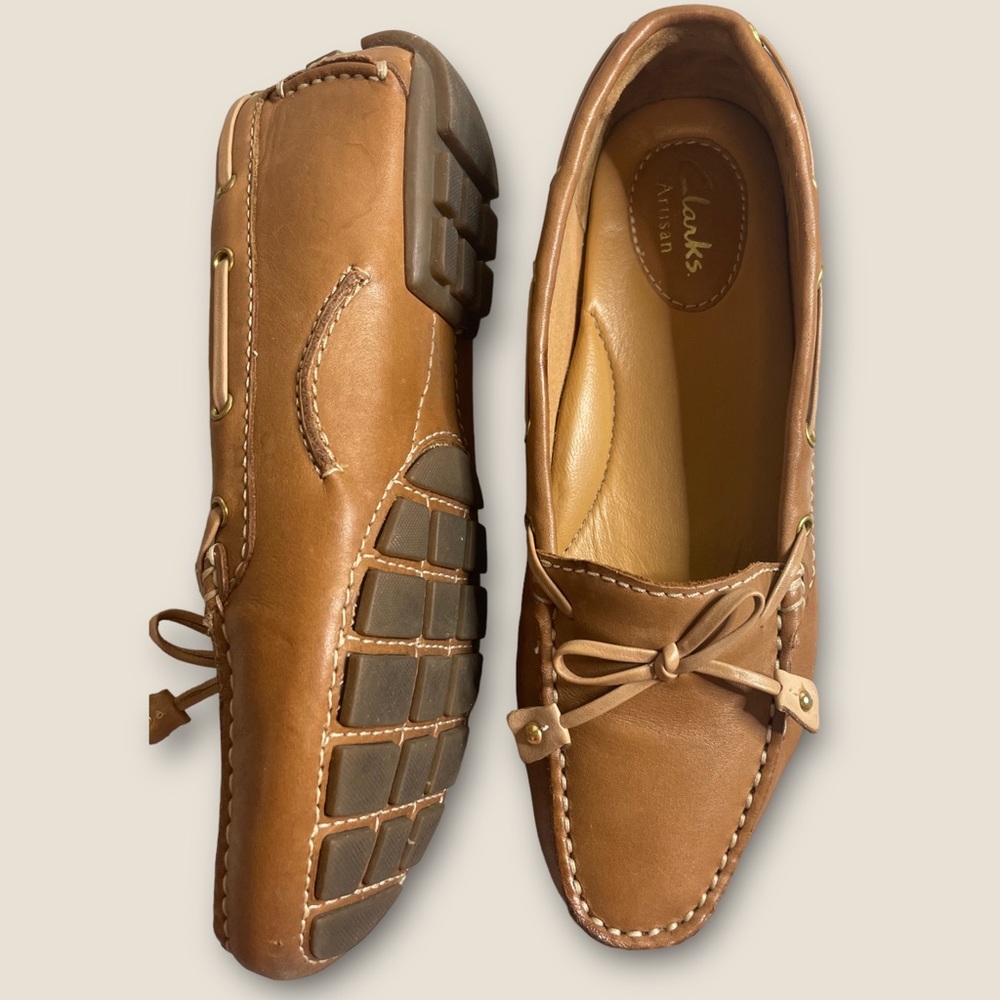 Clarks Women's Dunbar Racer Loafer Size 6 Slip On Leather Shoes
